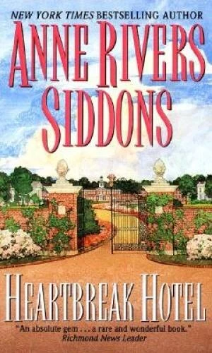 Heartbreak Hotel - Mass Market Paperback By Siddons, Anne Rivers - VERY GOOD - Image 1 of 1