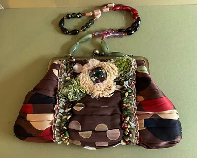 Bolso sin asas Mary Francis adorno de lunares piedras semipreciosas  Foto 1 de 4