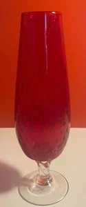 Murano/Murano Stil Vase Rubinglas mit klarem Wirbelstiel, Vintage - Bild 1 von 11