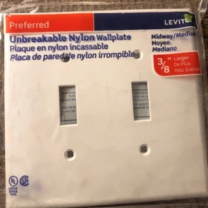 Leviton 2-Gang Midway Toggle Nylon Wandplatte, weiß - Bild 1 von 1