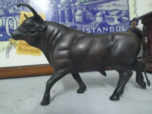 Bull Sculpture Solid Brass, Heavy & Elegant Decor Desk & Office Home Decor - Picture 1 of 5