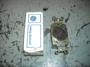 GE GL0630 Twist Lock Buchse - Bild 1 von 3
