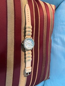 Geneva Platinum Chronograph For Women - Picture 1 of 15