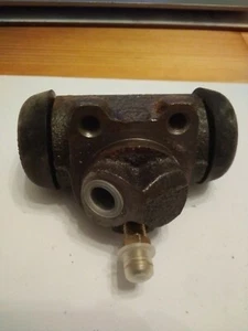 REAR WHEEL CYLINDER LEFT PEUGEOT 104 SALOON ZS COUPE 1975-77 MWC229 - Picture 1 of 2