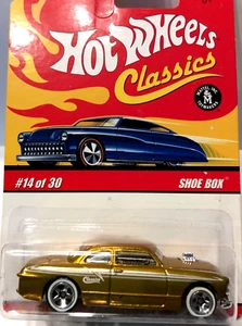 HOT WHEELS CLASSICS SERIES 3 SHOE BOX GOLD #14 OF 30 UNOPENED SEALED - Picture 1 of 3
