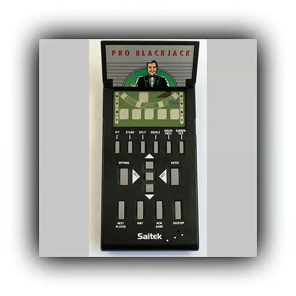 Juego de cartas electrónicas portátil Blackjack vintage Saitek 683 Pro *COMO NUEVO* Foto 1 de 1