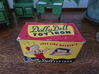 Juguete infantil vintage hierro Dolly Dell nuevo en caja Foto 1 de 4