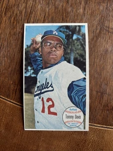1964 Topps Baseball Giant Tommy Davis, Los Angeles Dodgers #43 - Picture 1 of 2