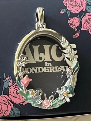Origami Owl Disney Alice In Wonderland Large Silver Locket - Image 1 of 3