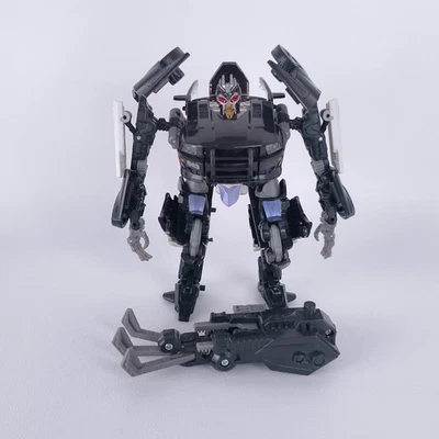 Transformers Barricade Complete DOTM Deluxe Class Dark of the Moon - Image 1 of 4