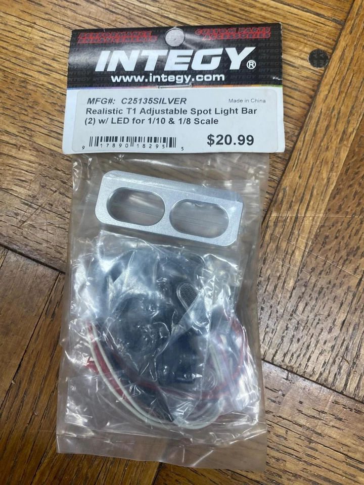 Integy C25135-SILVER  Realistic T1 Adjustable Spot Light Bar w/ LED: 1/10 & 1/8 - Image 1 of 1
