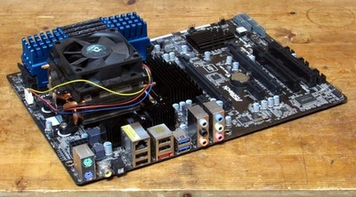 Motherboard ASRock 970 Extreme3 mit CPU AMD FX-8350 8-Kern 4GHz, 16GB RAM - Bild 1 von 4