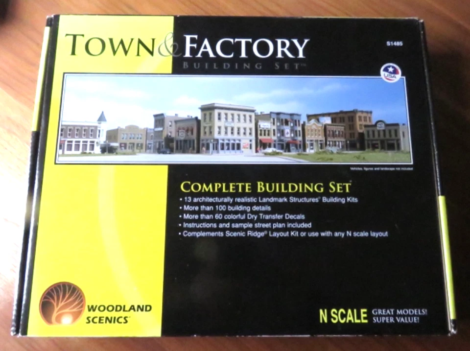 Woodland Scenics S1485 Escala N TOWN & FACTURYBuiding Set - Totalmente Nuevo Foto 1 de 4