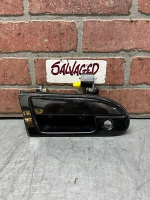 Черная наружная дверная ручка для правой двери 91-99 Mitsubishi 3000GT Stealth под правую руку - Изображение 1 из 4