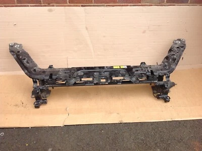 MARCO SOPORTE RADIADOR PANEL SLAM DELANTERO SUPERIOR JAGUAR E PACE X540 2017-2023, Foto 1 de 4