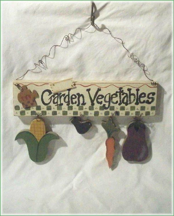 Wood Vegetable Veggie Garden Sign Wall Hanging Country Primitive Folk - Image 1 of 1