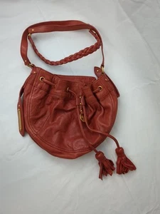 Bolso cruzado con cordón borlas Juicy Couture de cuero naranja  - Imagen 1 de 11