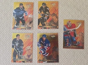 Set di 5 hockey su ghiaccio Pinacal Dream Team 1993 venduti insieme senza classificazione. - Foto 1 di 24