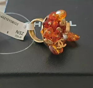 AUTHENTIC NWT 11C CHANEL CC LOGO AMBER AND PEARL RING GOLD TONE HARDWARE SZ 6.5 - Picture 1 of 12