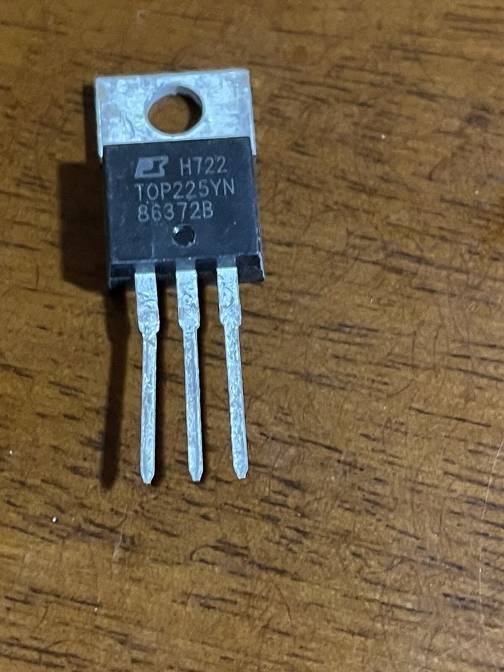 1pz. TOP225YN TOP225Y TOP225 OFFLINE SWIT PWM OCP HV TO-220 IC