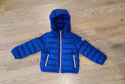 Chaqueta Moncler para niños talla 2-3 Foto 1 de 4