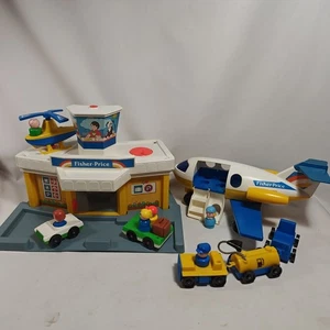 1980 Fisher Price Little People Play Family Jetport #933 Airport Plane 6 Figures - Picture 1 of 24