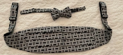 CAÑA FERRELL PARA FAJA Y PAJARITA DE SEDA NORDSTROM - NEGRO Y GRIS PLATA Foto 1 de 4