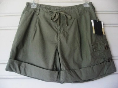 LIZ CLAIBORNE... VERDE EJÉRCITO... ROLLO DE CARGA... CUERDA DE DIBUJO... ALGODÓN... PANTALONES CORTOS... NUEVO CON ETIQUETAS 2 Foto 1 de 4