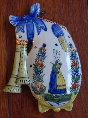 VINTAGE WALL POCKET VASE bagpipes CERAMIC HR QUIMPER FRANCE circa 1900s' - Image 1 of 4