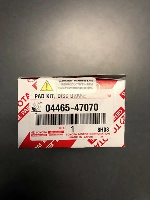 Pastilhas de freio dianteiras OEM Toyota Prius 2010-2015 04465-47070 - Imagem 1 de 2