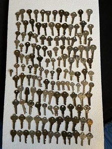 vintage padlock key lot Huge - Picture 1 of 16