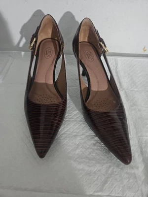 CIRCA JOAN & DAVID Callalilly Pump In Brown Reptile Patent Leather Print  Sz 8 - Image 1 of 4