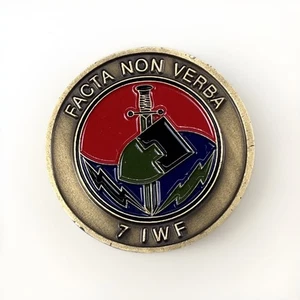 Vintage Facta Non Verba7IWF Colorized Challenge Coin Ulchi Focus Lens 2003  - Bild 1 von 5