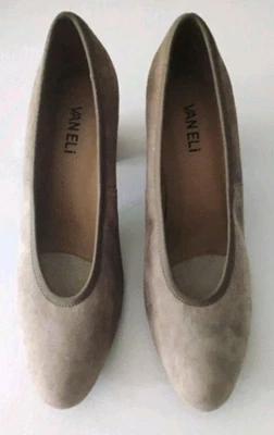 VAN ELI 裸体柔软麂皮绒低块钢质鞋 8.5 米 Modest 鞋。 — 第 1/4 张图片