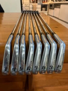 BRIDGESTONE TOURSTAGE X-BLADE 901 8pcs 3-Pw Iron Set Dynamic Gold S200 Flex S - Picture 1 of 5