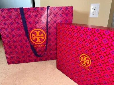 Tory Burch LARGE shopping bag and size 8.5 woman's shoe box - Изображение 1 из 4