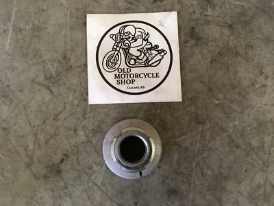 1966 HONDA S90 STEERING HEAD ADJUSTER Foto 1 de 4