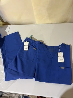 FIGS men’s Chisec top and Cairo cargo pant set Size XS - Image 1 of 4