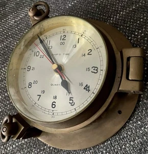 VINTAGE 7" NAUTICAL SHIP'S TIME CLOCK QUARTZ HEAVY BRASS PORTHOLE - Picture 1 of 5