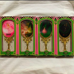 Wicked Movie 2025 Edizione Limitata Specchio a Mano Set di 4 SEGA Giappone NUOVO - Foto 1 di 4