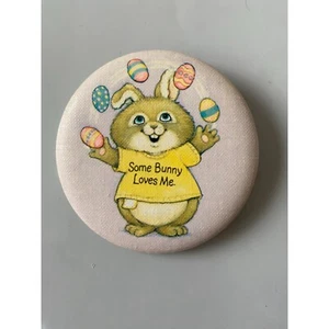 Vintage Hallmark Pinback Button Easter Some Bunny Loves Me Rabbit Novelty - Picture 1 of 4