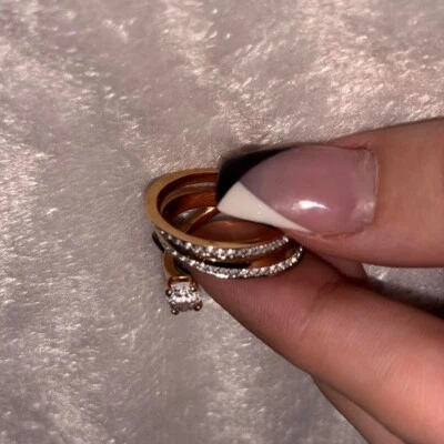 Anillo Swarovski Cristal Oro Rosa Torcido Enrollado Apilable Envuelto EE. UU. Talla 5 Foto 1 de 4