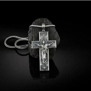 Religiöse Jesus Christus Kruzifix kleines Kreuz Anhänger Halskette - Bild 1 von 3