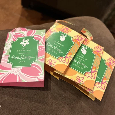 Lilly Pulitzer EDP guiño y (3) muestras exprimidas 0,05 fl oz cada una Foto 1 de 4