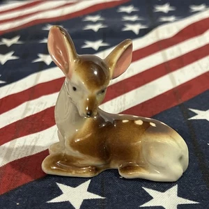 Vintage Bone China Miniatur Reh Hirsch Figur Made On Japan 3 x 3 cm - Bild 1 von 3