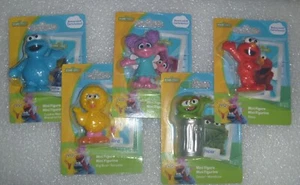 5 Sesame Street Mini Figurines For Play Or Cupcake Cake Toppers~*~NIP - Bild 1 von 13