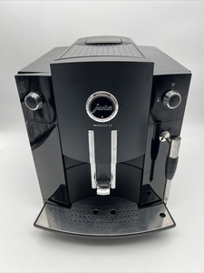 Jura 13531 Impressa C5 Fully Automatic Coffee Center, Piano Black EUC