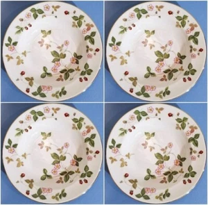 Wedgwood Wild Strawberry Rim Soup Bowl Plate 8 Inch (4) Bowls w/tag Made In UK - Picture 1 of 3