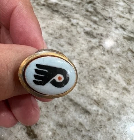 Vintage Philadelphia Flyers Hockey Ring Size 5 - 5.5 White, Black, Red Gold Tone Cover