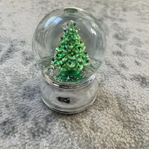 Handtuch Silberschmiede Schneekugel spielt "Oh Weihnachtsbaum" Lied 5,5" hoch x 4" breit 🎄🎶 - Bild 1 von 4